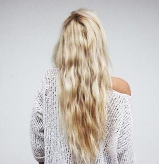 long wavy hair2