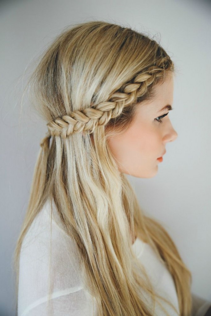 Braided Heart Half Up Hairstyle - Valentines Day Inspired Half Up Half Down  - Everyday Hair inspiration