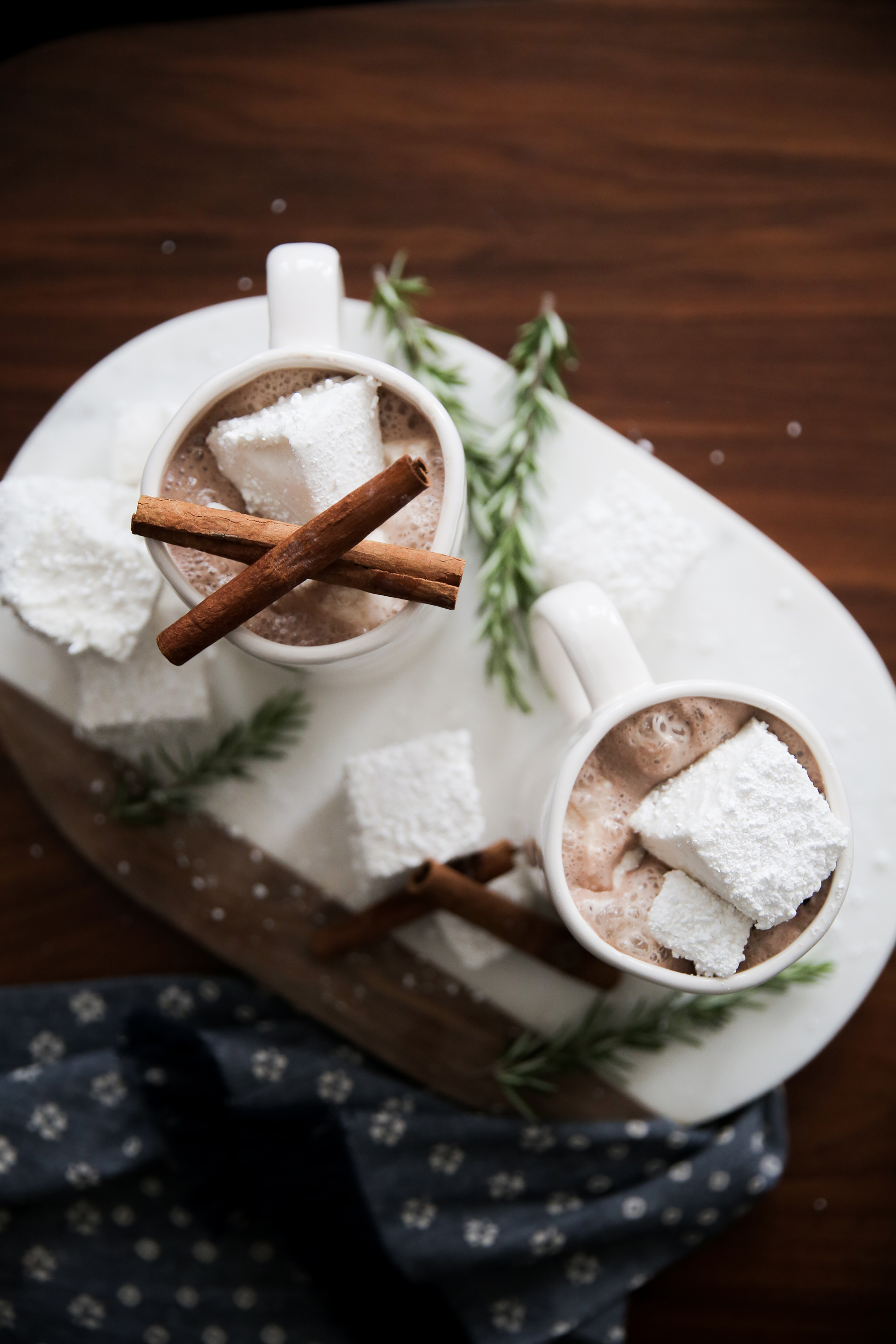 top 10 popular posts of 2015 from Advicefroma20Something.com, cozy holiday shoot, beautiful hot chocolate, marble tray, homemade marshmallows, hot chocolate and marshmallows, white mugs, hot cocoa