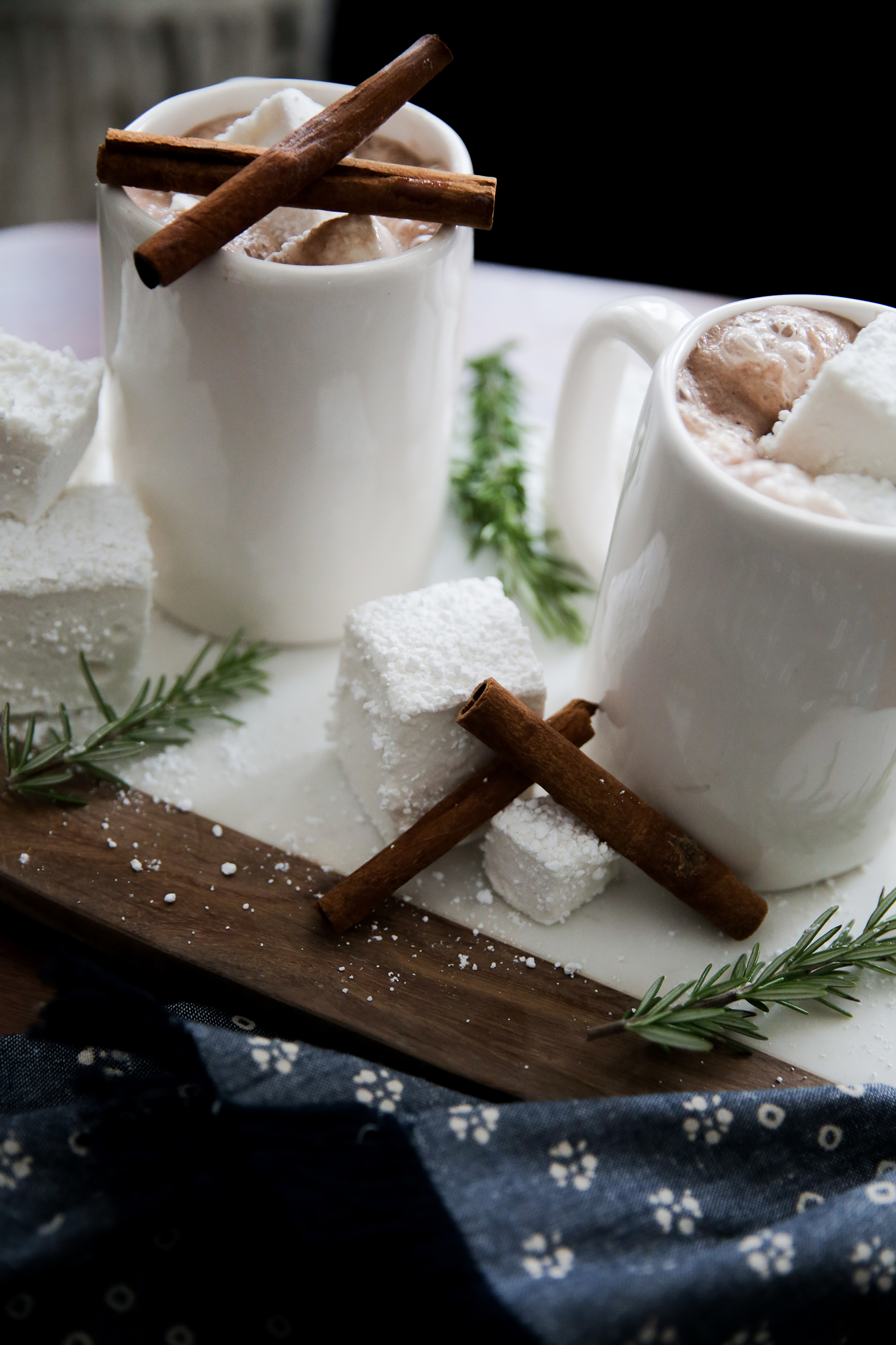 cozy holiday shoot, hot cocoa, plaid, cozy outfit, cute glasses, nude nails, hot chocolate with marshmallows, homemade marshmallows, photos by Andrea Posadas of Amanda Holstein for Advicefroma20Something.com