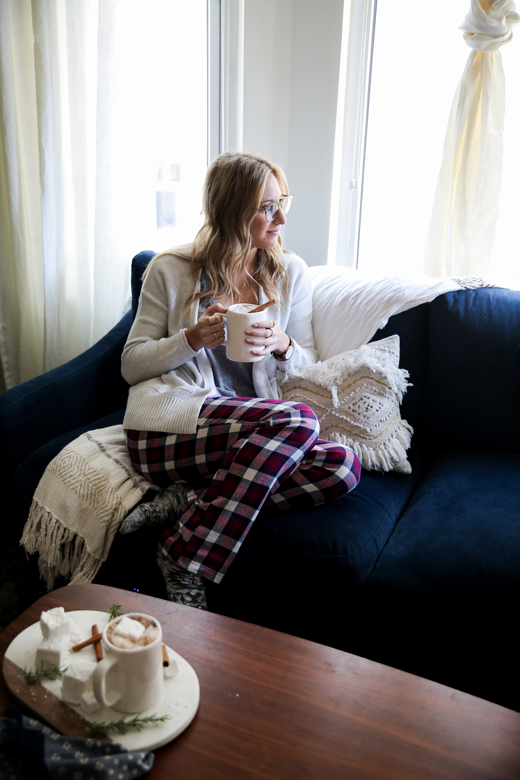 cozy holiday shoot, hot cocoa, plaid, cozy outfit, cute glasses, nude nails, hot chocolate with marshmallows, homemade marshmallows, photos by Andrea Posadas of Amanda Holstein for Advicefroma20Something.com