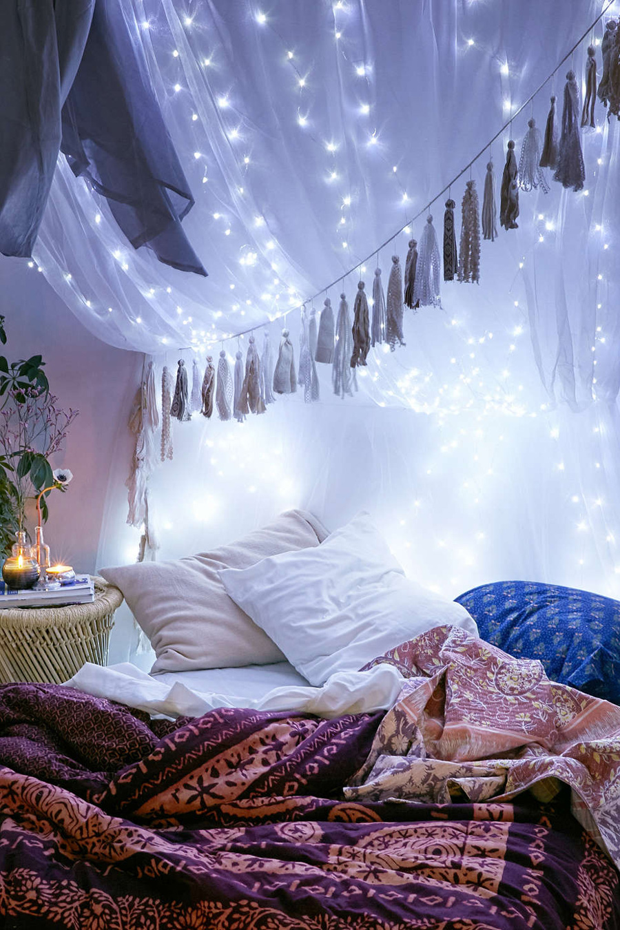 valentine's day ideas romantic cozy living room fort urban outfitters