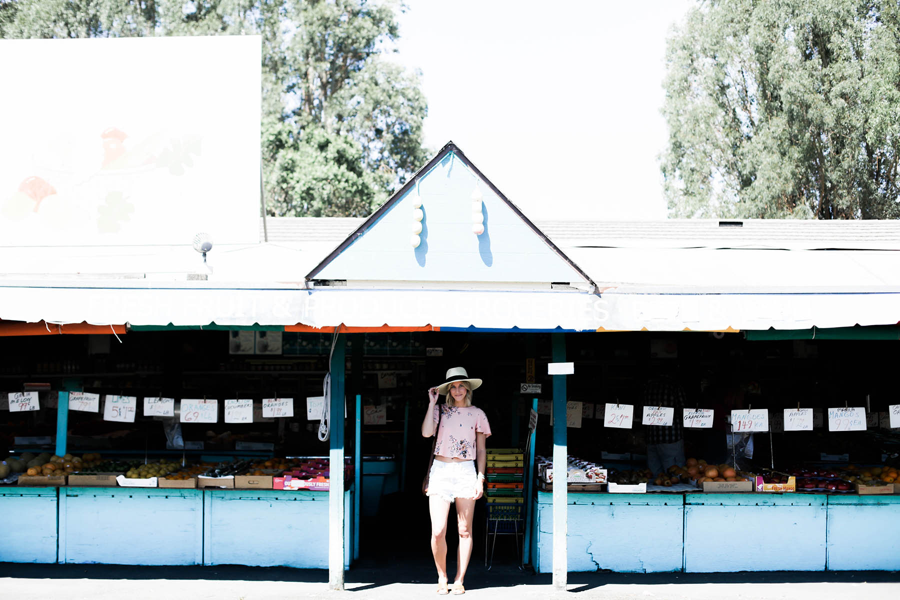 fruit stand on the way to Napa