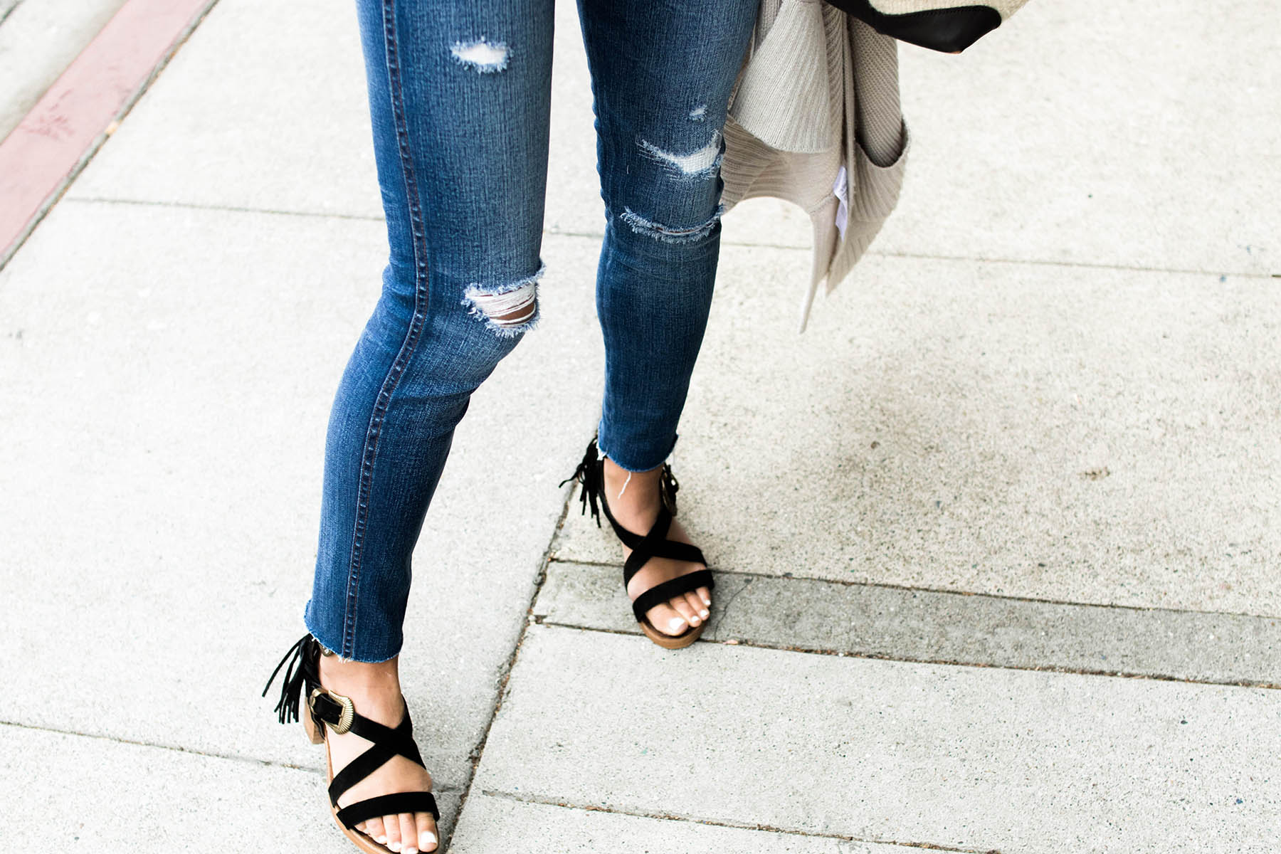madewell distressed skinny jeans and matisse sandals