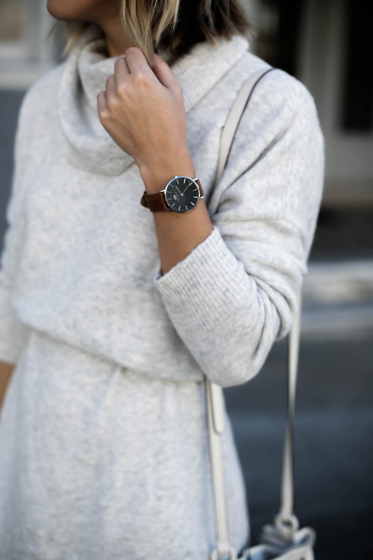 gray sweater dress and daniel wellington watch thanksgiving outfit