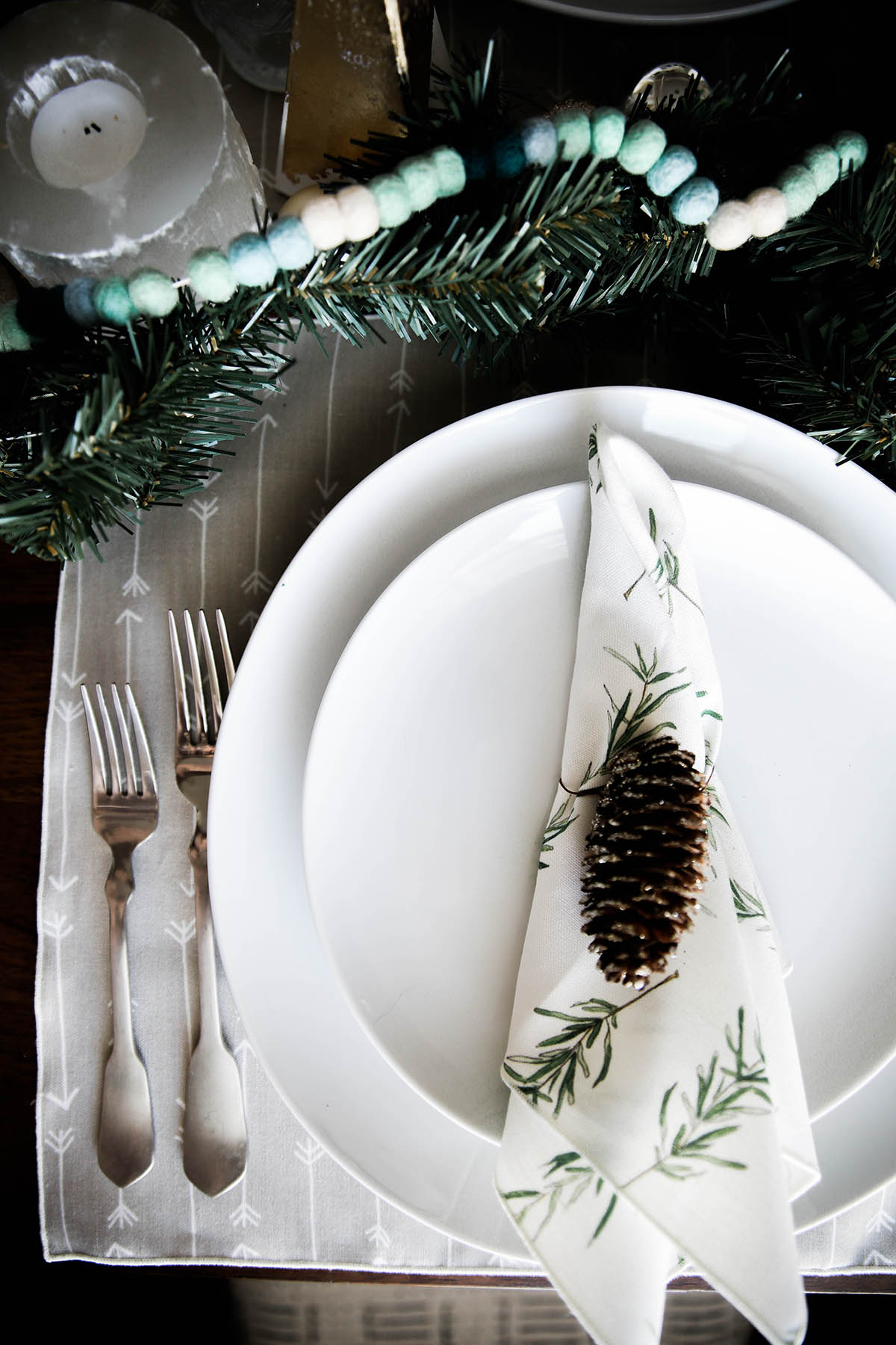 earthy holiday tablescape idea with Minted