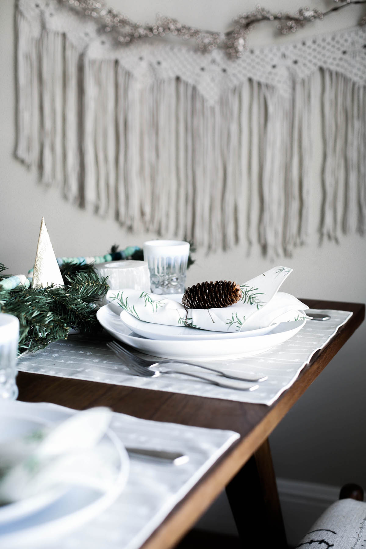 earthy holiday tablescape idea with Minted