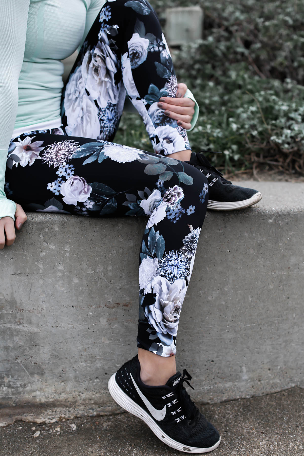 peony floral workout leggings