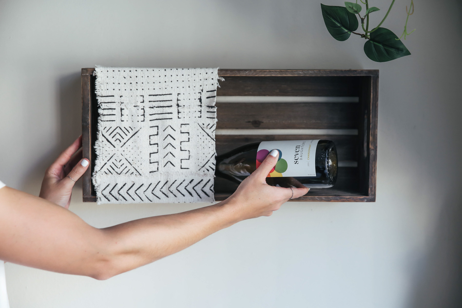 diy wine rack hanging crate