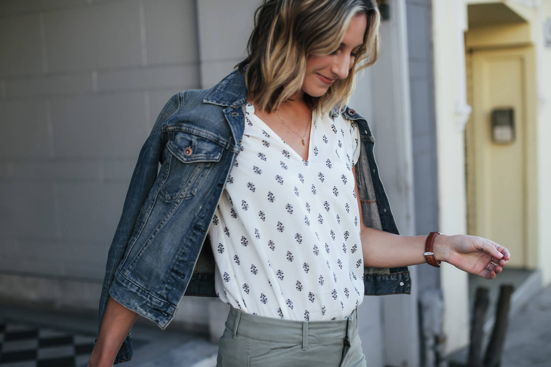 old navy boho top, cropped pants and denim jacket spring work outfit