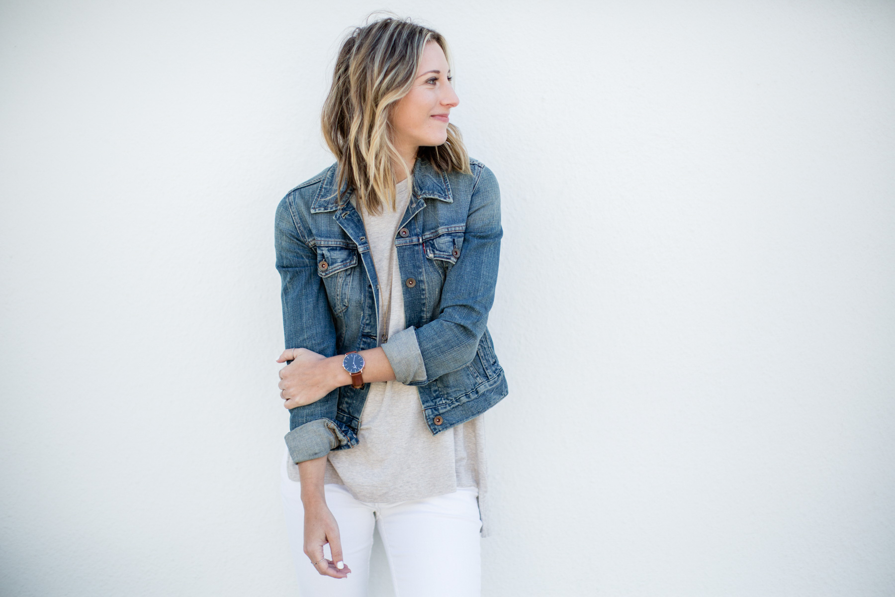 basic outfits with white jeans, tee shirt, and denim jacket