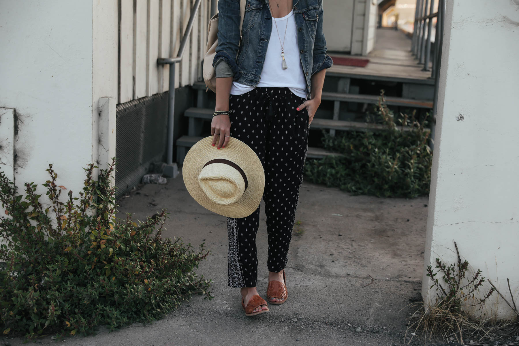 summer travel outfits with old navy soft printed pants and denim jacket