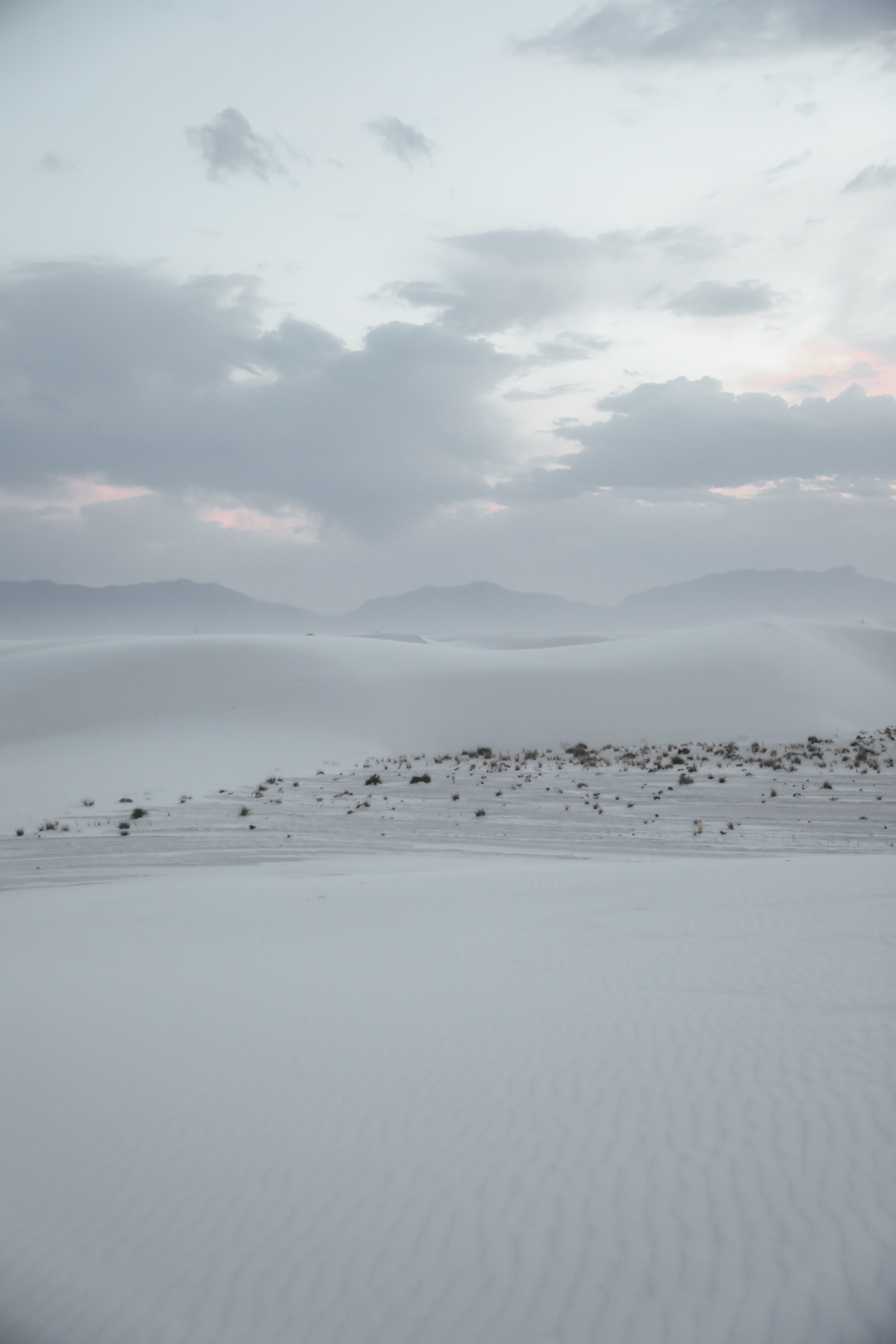 southwest road trip in White Sands, New Mexico