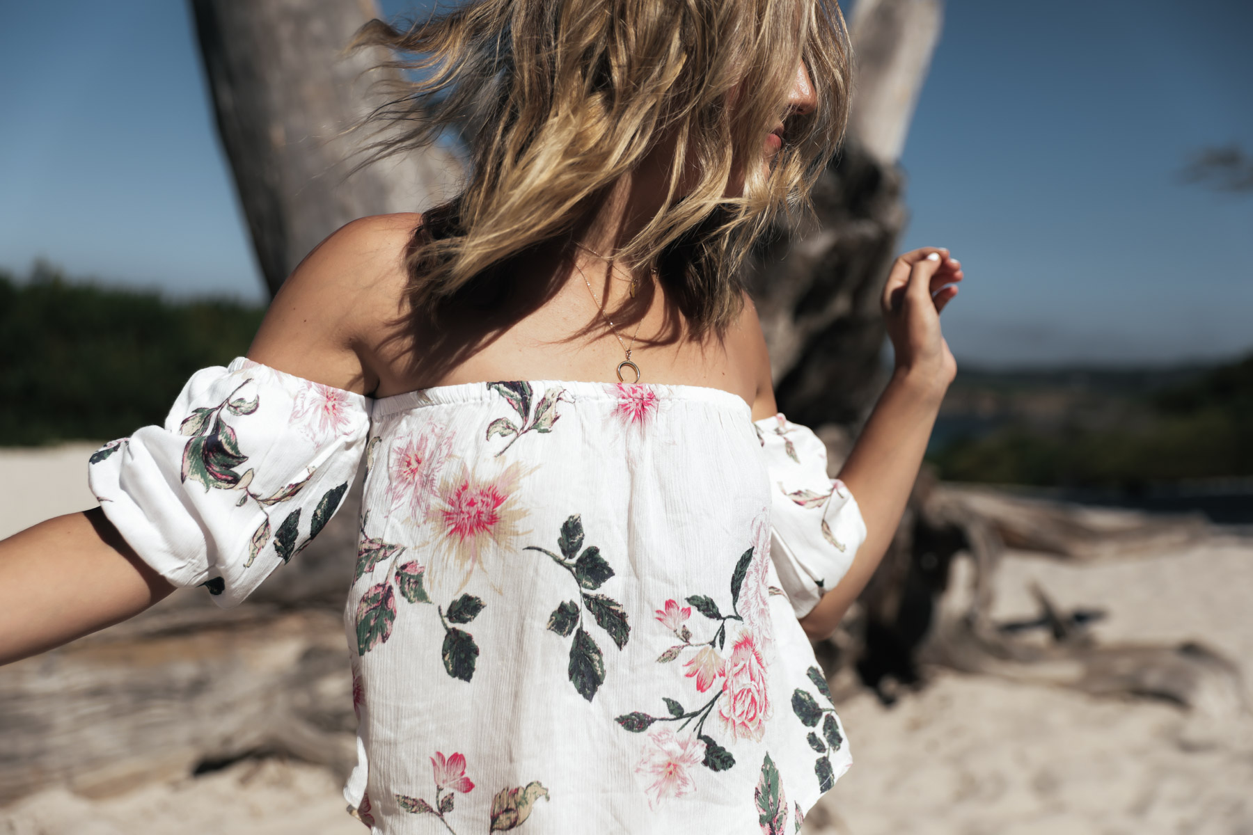 urban outfitters floral off the shoulder top