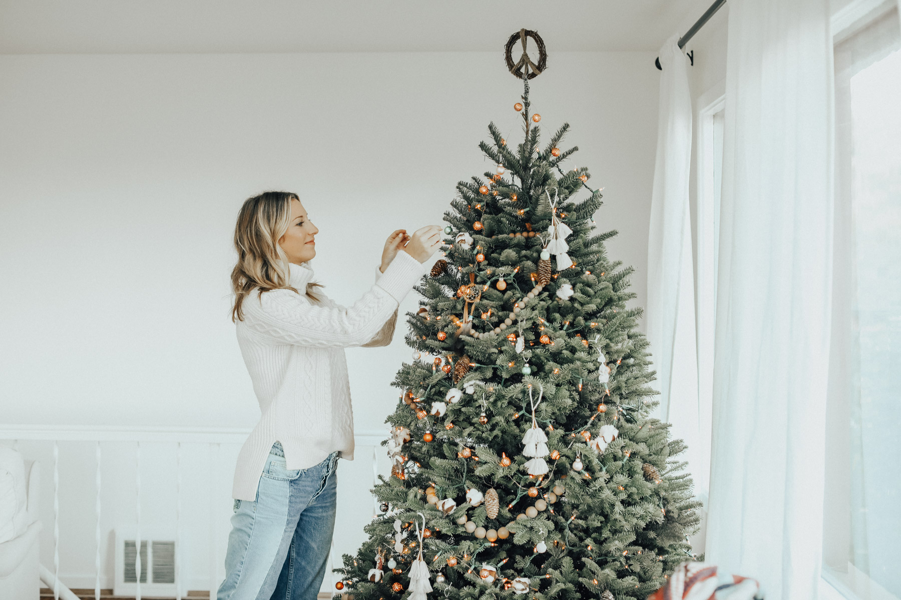 20 DIY Boho-Style Christmas Tree Decorations