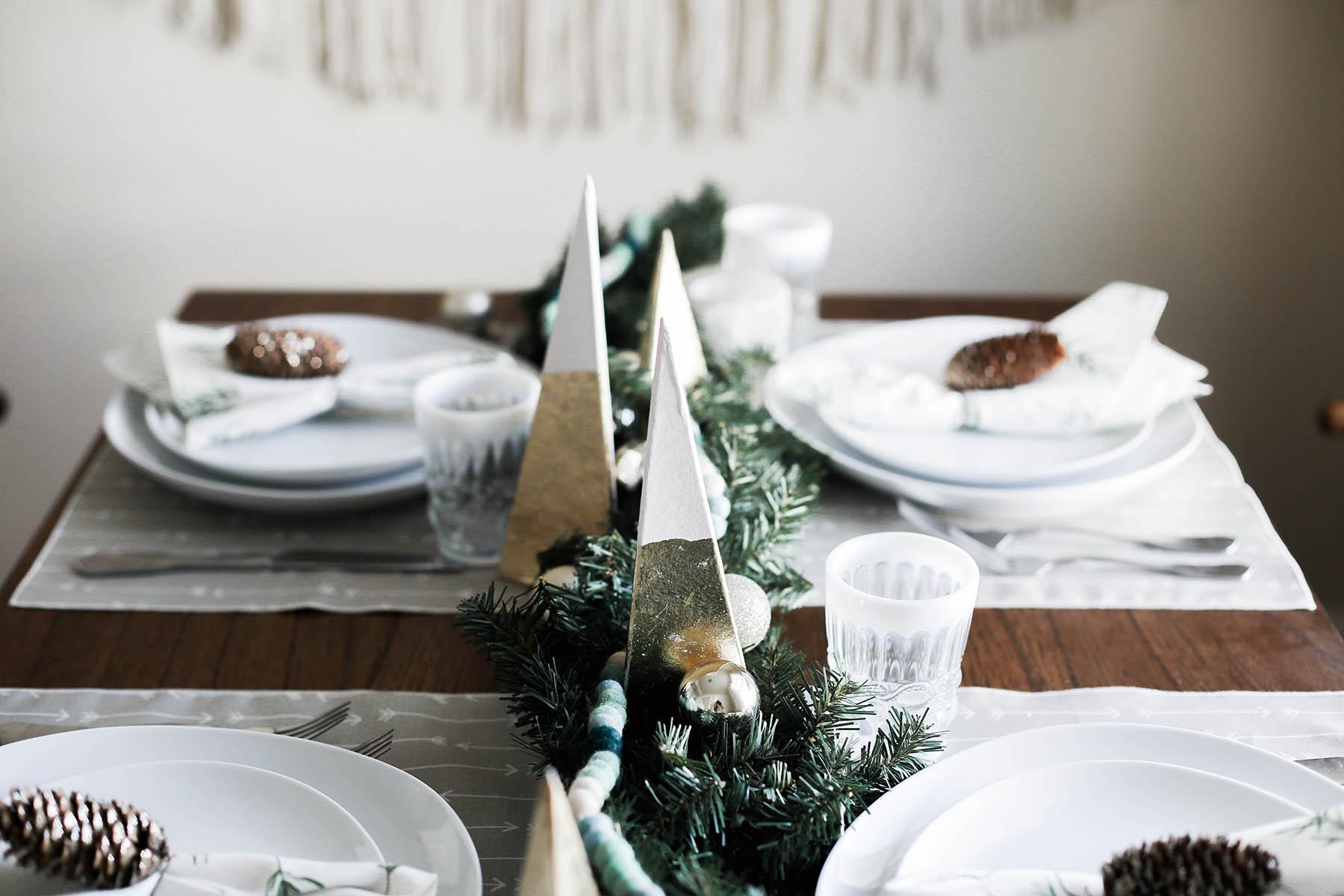 An Earthy Holiday Tablescape Idea + Minted Giveaway