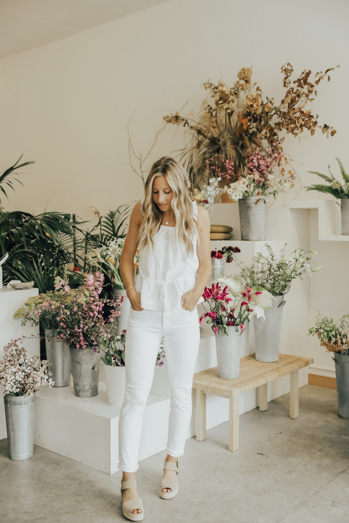 trunk club all white outfit madewell top paige denim